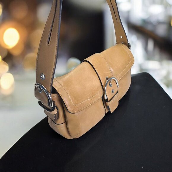 Vintage COACH Soho leather Pocket Flap in camel - Picture 13 of 15